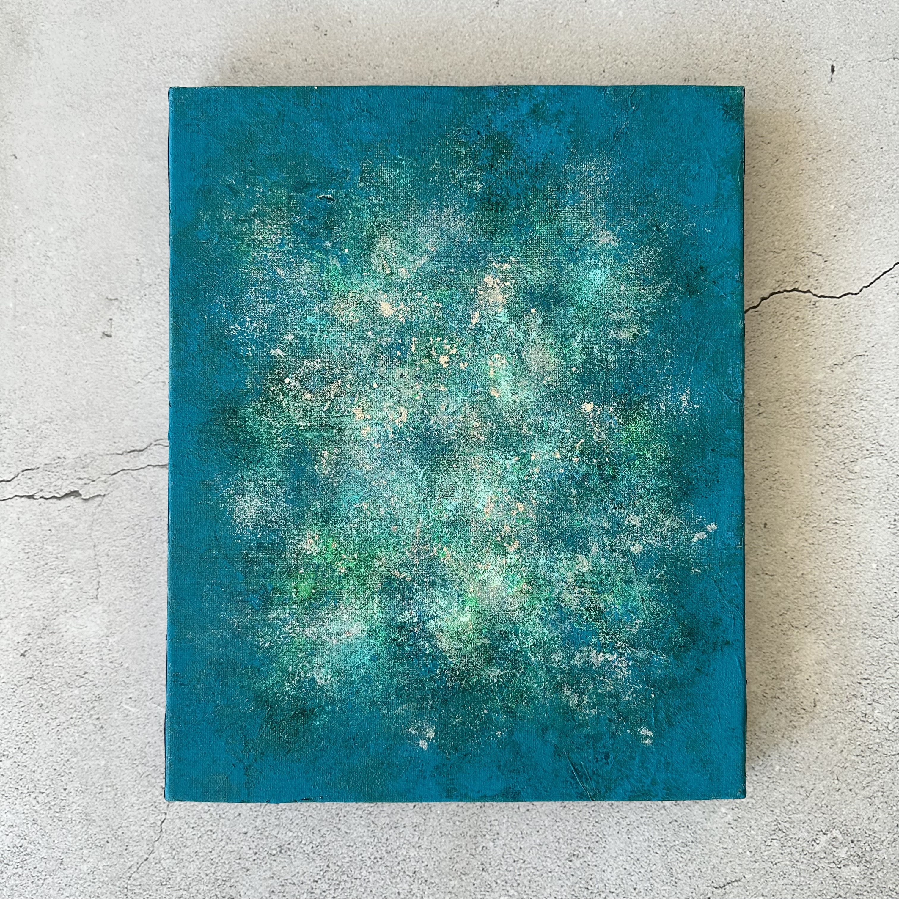 Moonlight flower – 月光花 by Yuri Udagawa - 絵画販売・購入